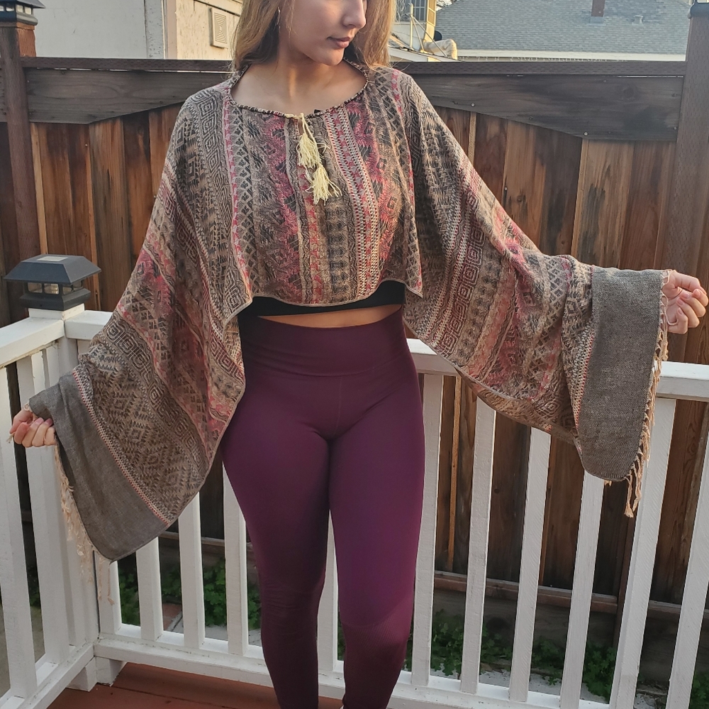2 in 1 Cropped Cape